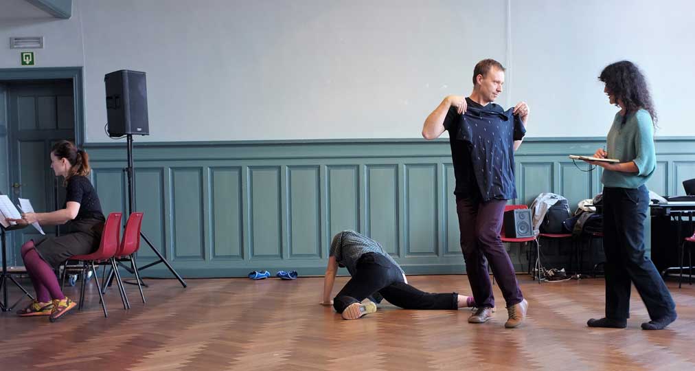 Ine Claes Is Looking For Male Performer
